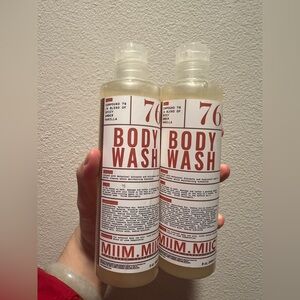 MIIM. MIIC NO 76 SPICY AMBER VANILLA DEEP HYDRATING BODY WASH X2